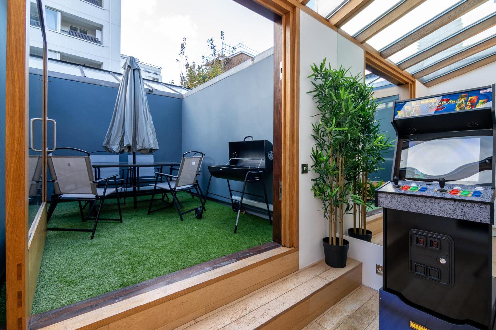 The Deluxe Barbican Duplex London Exterior photo