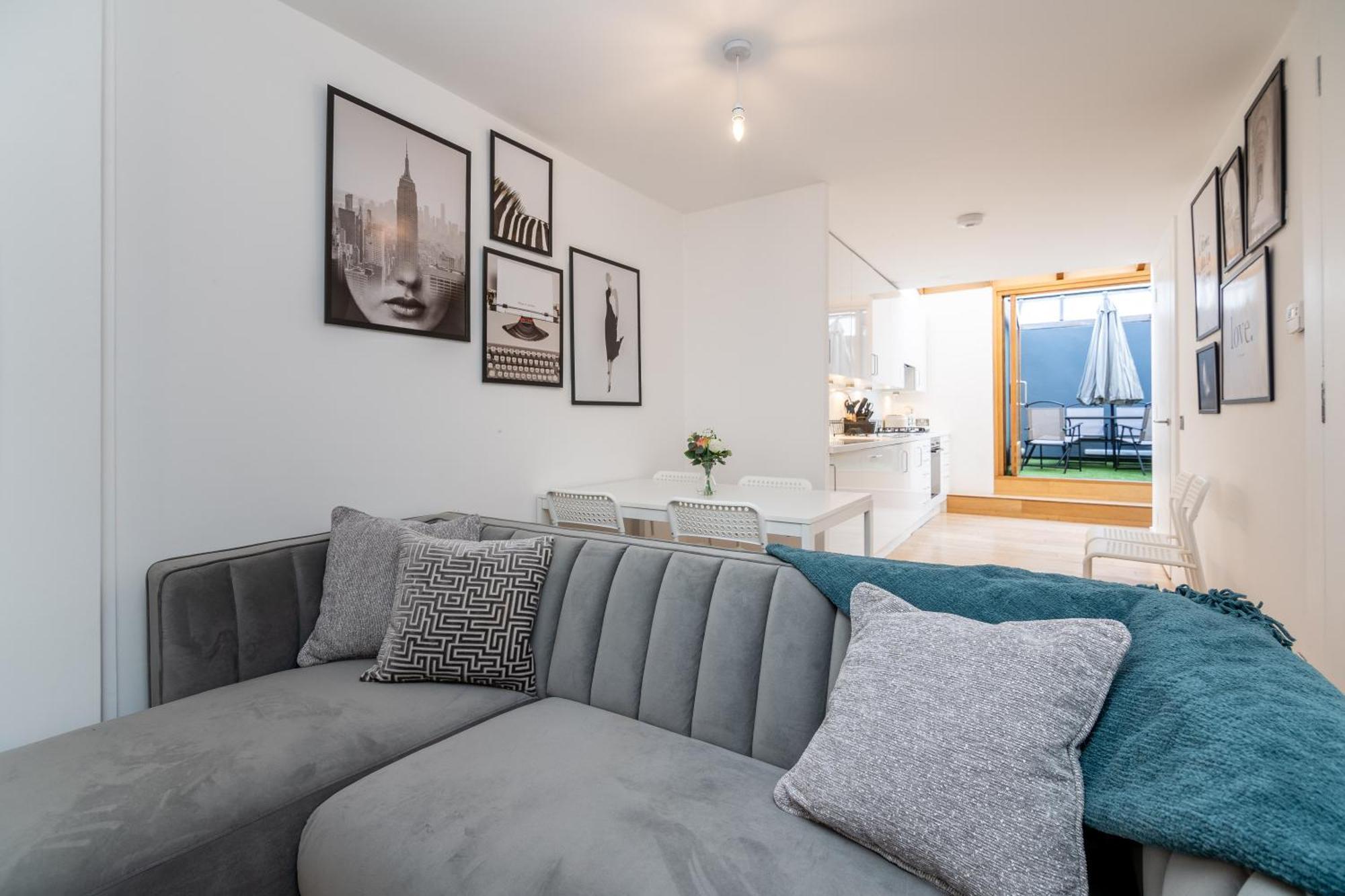 The Deluxe Barbican Duplex London Exterior photo